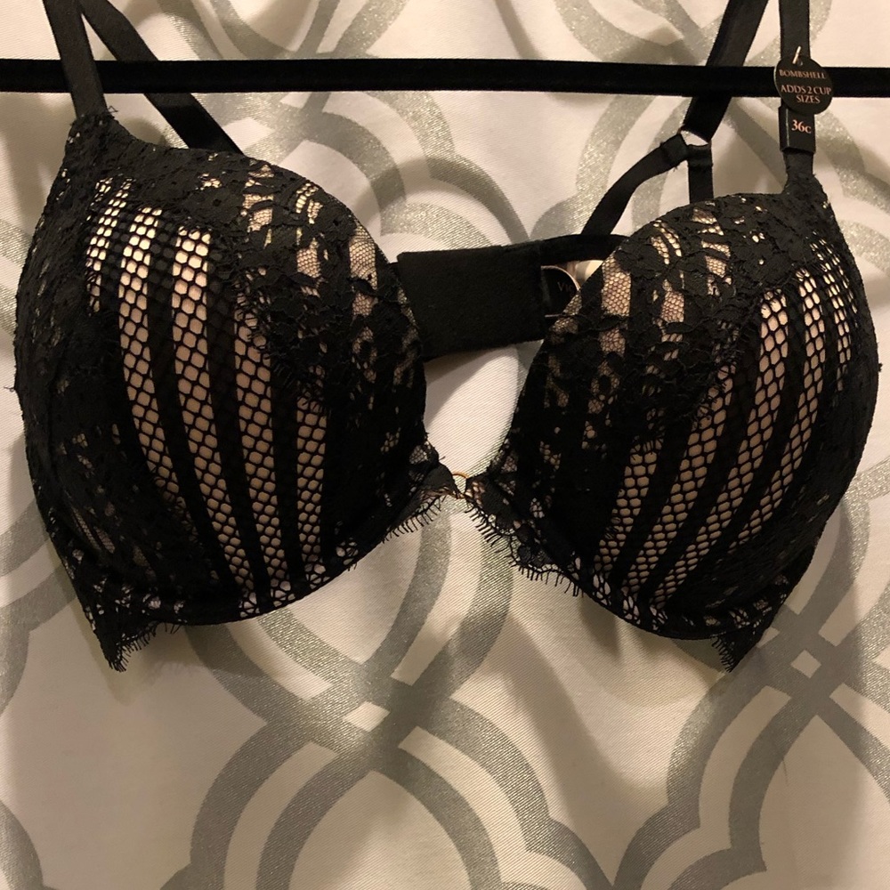 New with Tags VS bombshell bra.